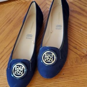 Liz Claiborne Selma flats navy